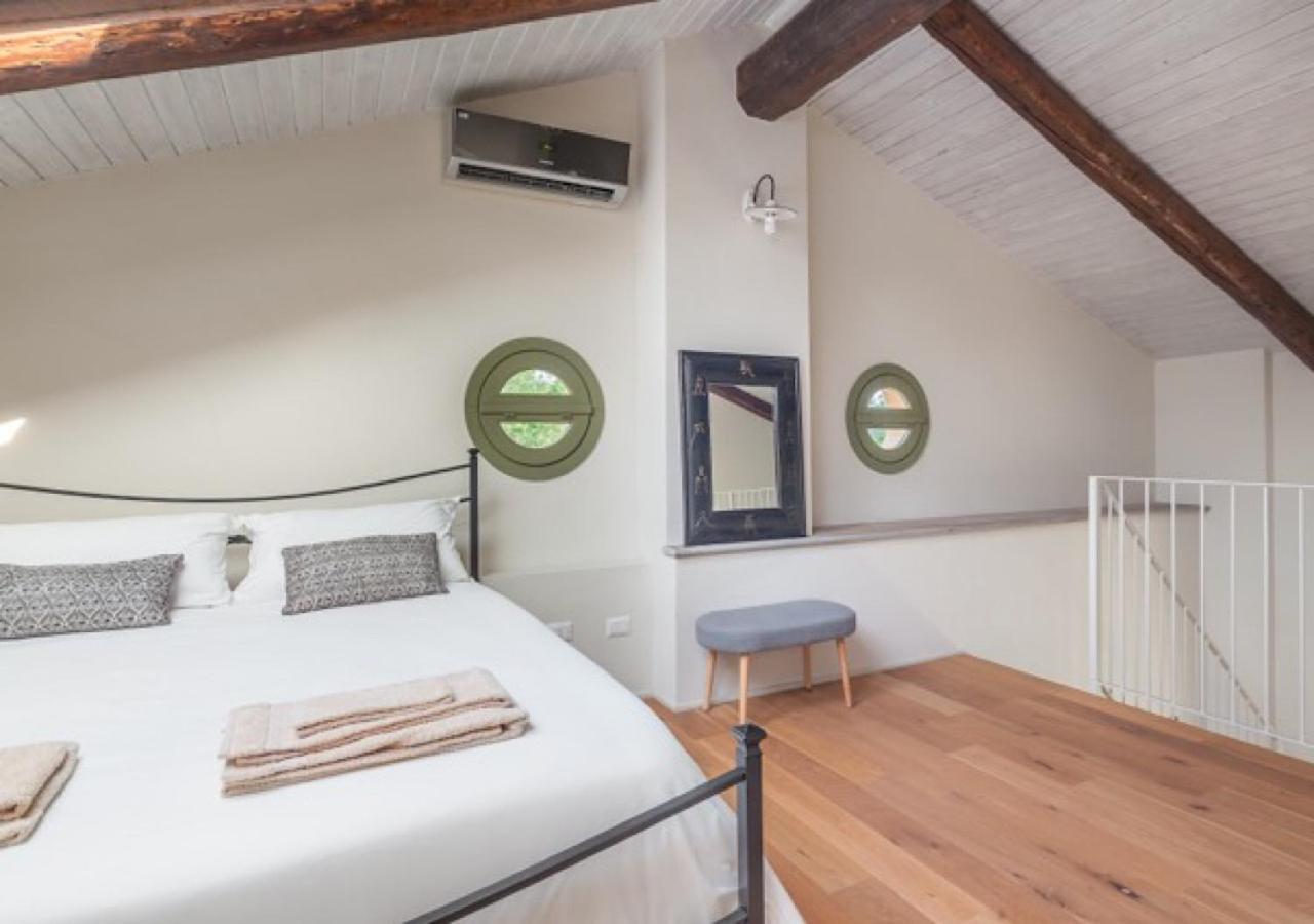 Charming Loft Golf Club Barolo Apartment Новело Екстериор снимка